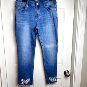 Ladies Tommy Bahama Floral Embroidered Jeans Size 31x28